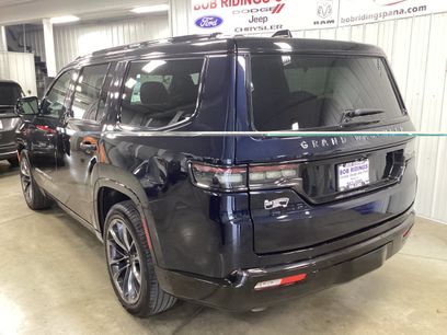 Used 2025 Jeep Grand Wagoneer Series III w/ Rear Seat Video Group 1