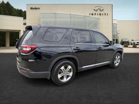 Used 2023 Honda Pilot EX-L image 5