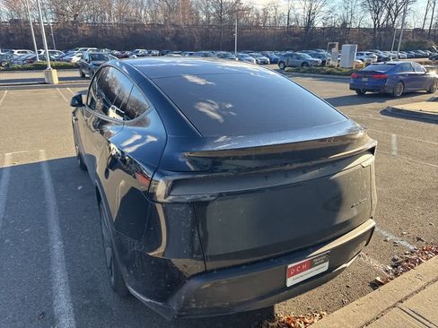 Used 2026 Tesla Model Y Long Range image 21