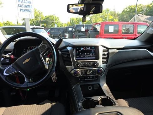 Used 2017 Chevrolet Tahoe LS w/ Enhanced Driver Alert Package AWD/4WD image 17