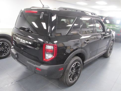 Used 2025 Ford Bronco Sport Outer Banks w/ Outer Banks Tech Package+ AWD/4WD image 4