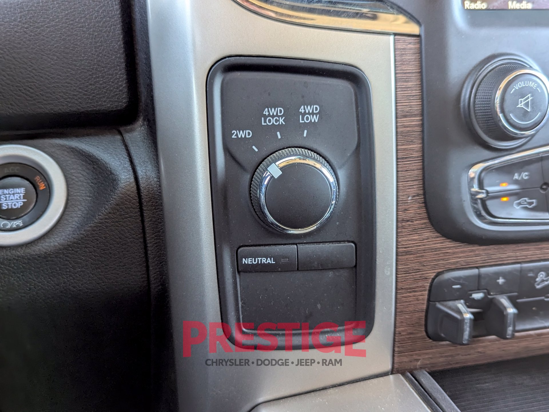 Used 2018 RAM 2500 Laramie w/ Off Road Package AWD/4WD image 24