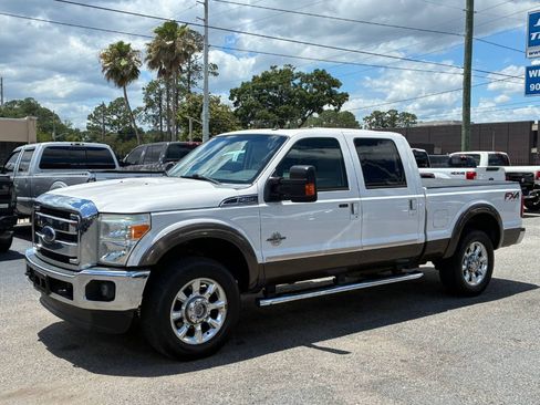 Used 2015 Ford F250 Lariat w/ Lariat Ultimate Package AWD/4WD image 2