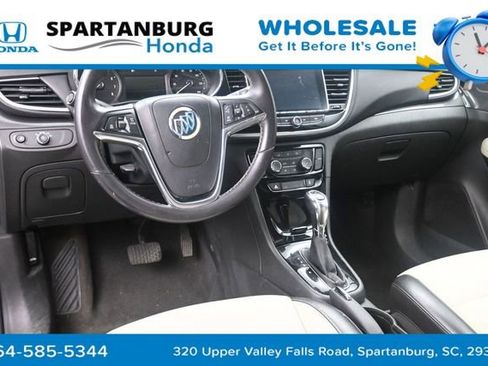 Used 2020 Buick Encore Preferred FWD image 24