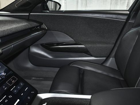 Used 2024 Lucid Air Grand Touring image 46