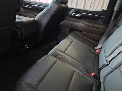 Used 2025 GMC Sierra 1500 SLT RWD image 5