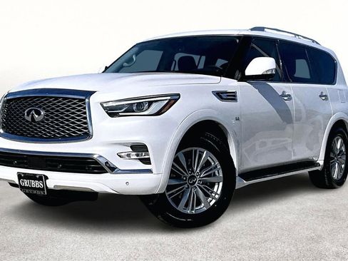 Certified 2019 INFINITI QX80 Luxe w/ All-Season Package image 14