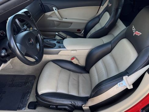 Used 2007 Chevrolet Corvette Coupe w/ Preferred Equipment Group image 14