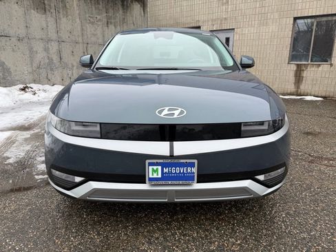 Used 2024 Hyundai Ioniq 5 SE image 9