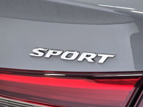 Used 2023 Honda Civic Sport image 17
