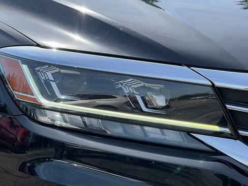 Used 2020 Volkswagen Passat 2.0T S FWD image 9