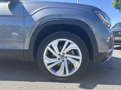 Used 2021 Volkswagen Atlas SE w/ Panoramic Sunroof Package image 12