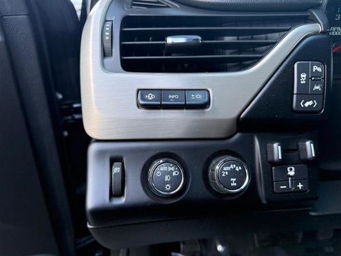 Used 2017 GMC Yukon Denali w/ Open Road Package image 36