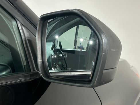 Used 2023 Ford Explorer XLT w/ Equipment Group 202A AWD/4WD image 13