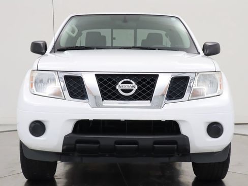 Used 2019 Nissan Frontier SV RWD image 8