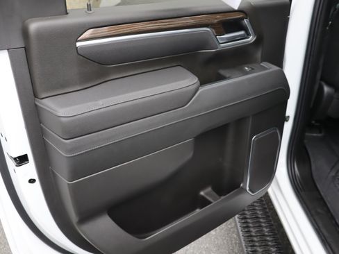 Used 2025 Chevrolet Silverado 2500 LT w/ Trail Boss Package image 32