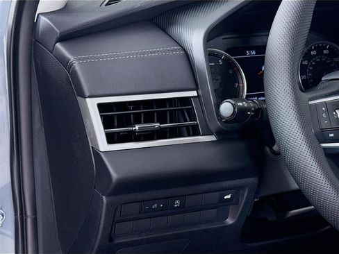 New 2026 Mitsubishi Outlander SE AWD/4WD image 10
