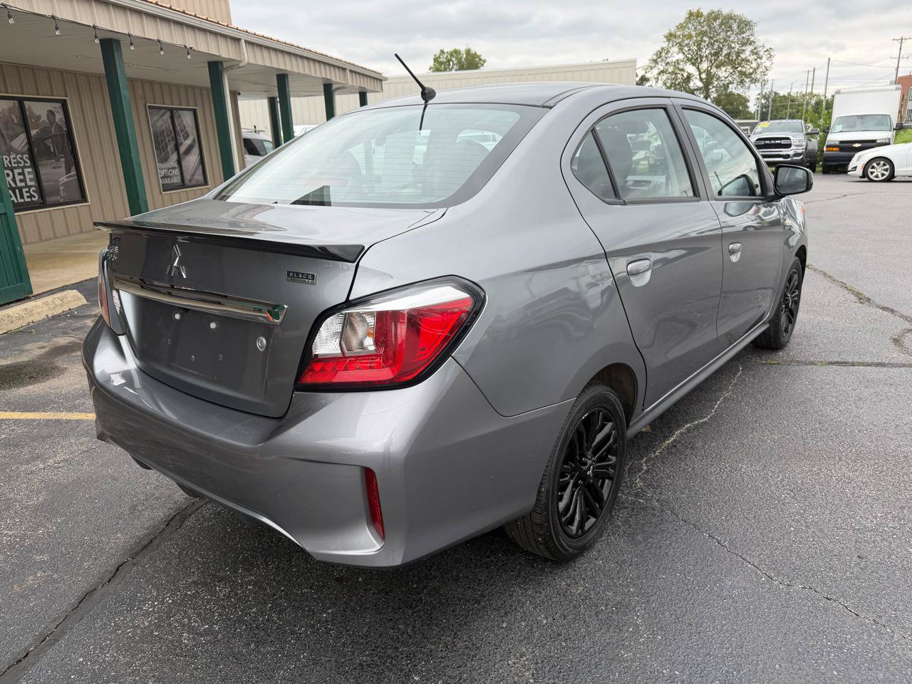 Used 2023 Mitsubishi Mirage G4 Black Edition FWD image 3