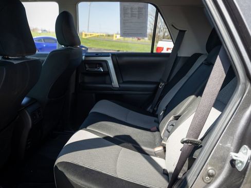 Used 2019 Toyota 4Runner SR5 AWD/4WD image 24