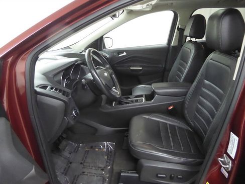 Used 2017 Ford Escape SE w/ SE Leather Comfort Package image 20