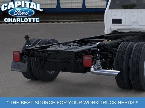 New 2026 Ford F450 XL w/ XL Chrome Package RWD image 21
