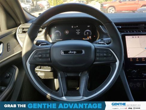 Certified 2024 Jeep Grand Cherokee L Limited image 30