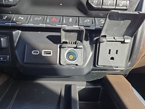 Used 2022 GMC Sierra 2500 Denali image 26