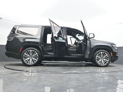 Used 2022 Jeep Grand Wagoneer Series III image 78