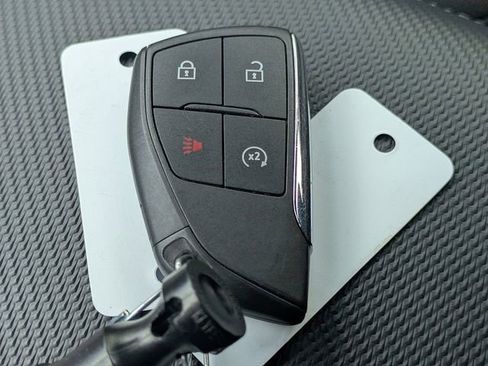 Used 2025 Chevrolet Equinox LT FWD image 33