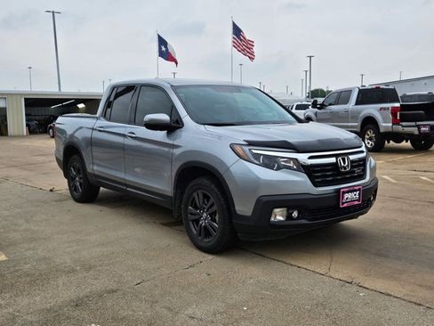 Used 2019 Honda Ridgeline Sport image 3