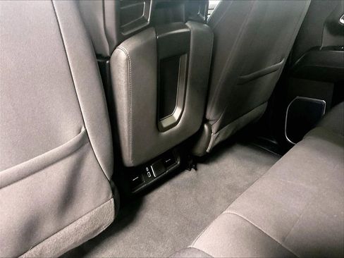 Used 2024 Chevrolet Silverado 1500 LT AWD/4WD image 26