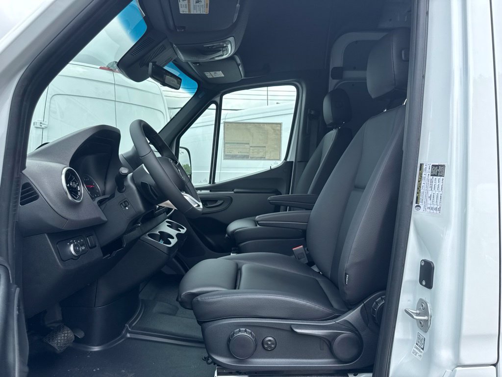 New 2026 Mercedes-Benz Sprinter 3500 image 9