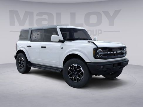 New 2026 Ford Bronco Outer Banks image 7