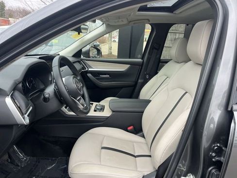 Certified 2025 MAZDA CX-90 3.3 Turbo w/ Preferred Package image 11