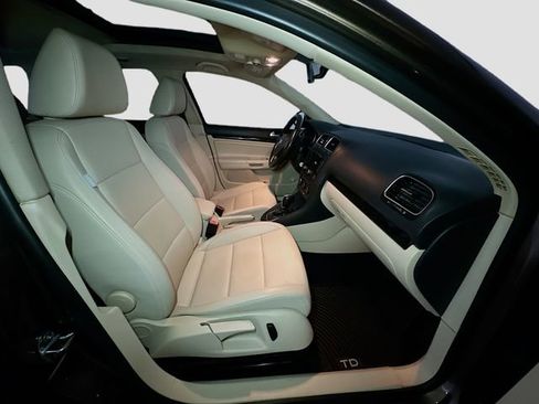 Used 2014 Volkswagen Jetta TDI image 33