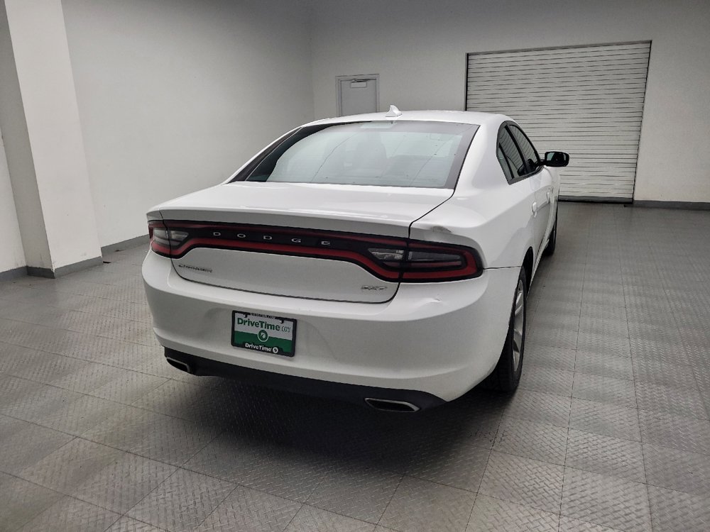 Used 2016 Dodge Charger SXT RWD image 7