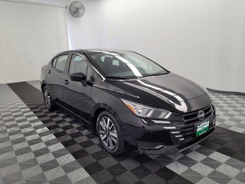 Used 2024 Nissan Versa SV FWD image 13