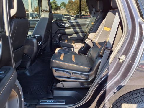 Used 2023 GMC Yukon AT4 w/ AT4 Premium Package image 19