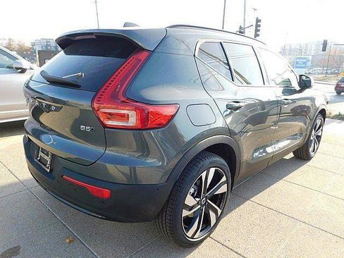 New 2026 Volvo XC40 B5 Ultra w/ Climate Package AWD/4WD image 6
