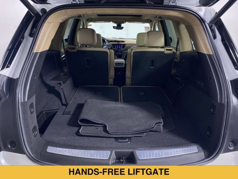 Certified 2023 Cadillac XT6 Sport w/ Platinum Package AWD/4WD image 16