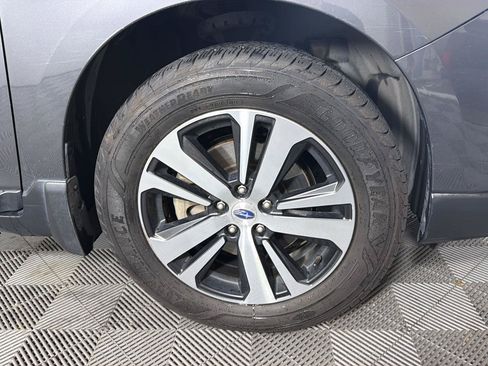 Used 2018 Subaru Outback 2.5i Limited AWD/4WD image 4