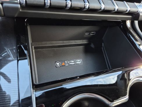 New 2026 GMC Yukon Elevation w/ Elevation Premium Package image 28