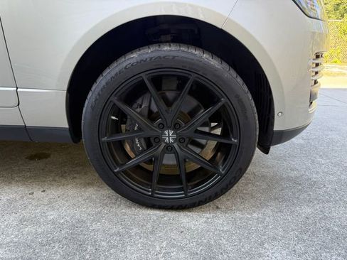 Used 2018 Land Rover Range Rover HSE image 33