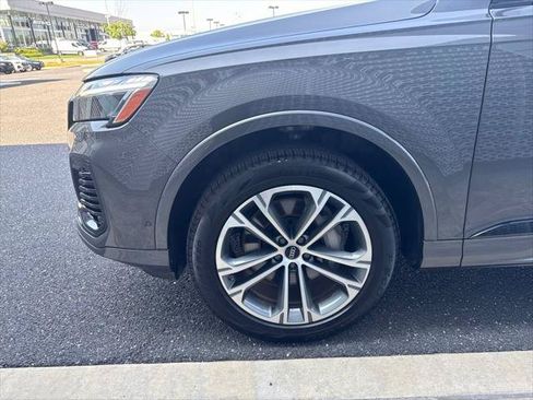 Certified 2026 Audi Q7 2.0T Premium w/ Convenience Plus Package AWD/4WD image 11