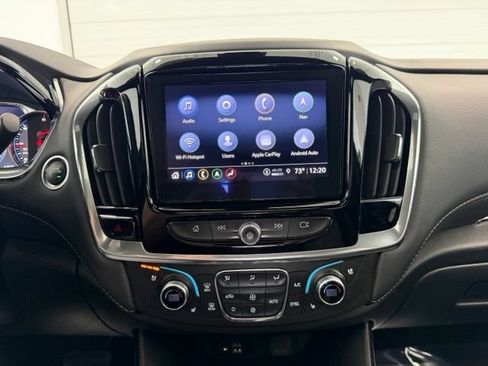 Used 2023 Chevrolet Traverse Premier AWD/4WD image 16