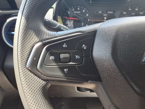 Used 2024 Chevrolet Trax LS w/ LS Convenience Package FWD image 14