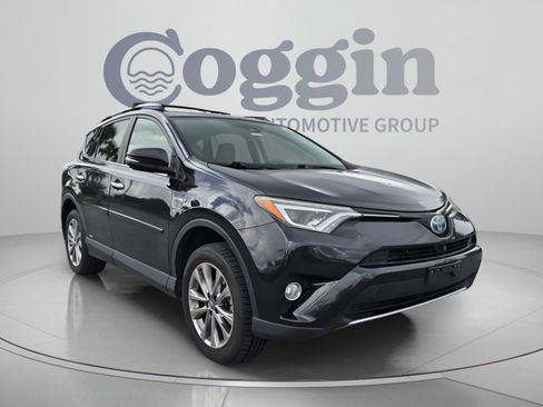 Used 2017 Toyota RAV4 Limited w/ Advanced Technology Package AWD/4WD image 7