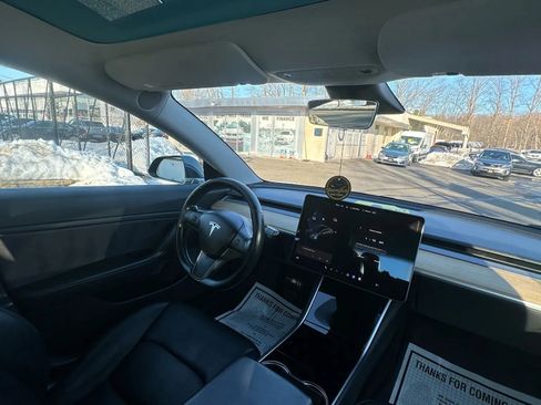 Used 2018 Tesla Model 3 Long Range image 28