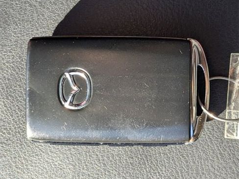 Used 2022 MAZDA CX-5 Carbon Edition image 32