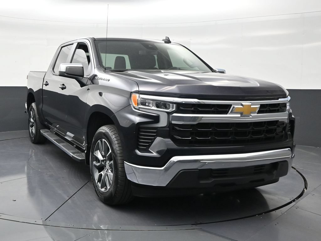 Used 2024 Chevrolet Silverado 1500 LT RWD image 7